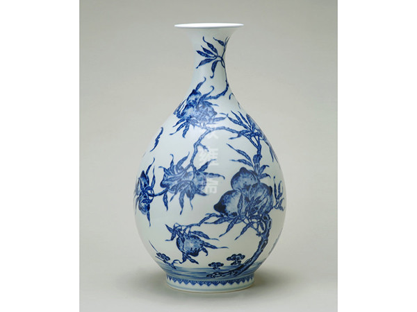 青花九桃玉壶春瓶高：43cm