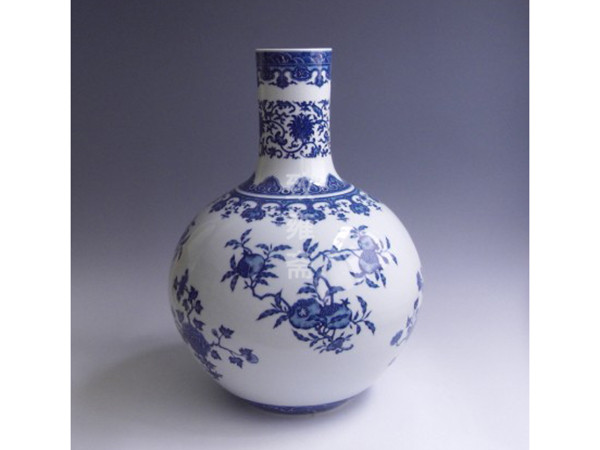 青花三果天球高：54。6cm