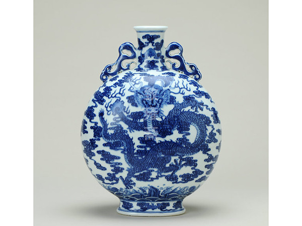 青花云龙扁瓶高：28。6cm