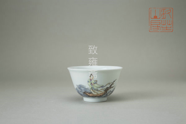 粉彩仙姑图纹